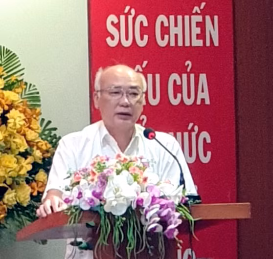 Ông Phan Nguyễn Như Khuê - Trưởng ban Tuyên giáo Thành ủy TPHCM, phát biểu tại hội nghị. (Ảnh: Hồng Quang)