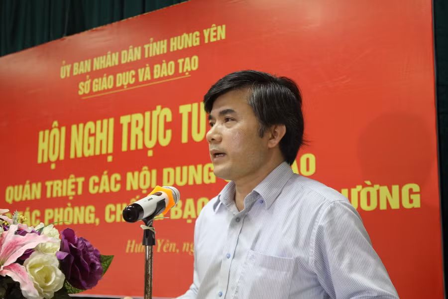 Ông Bùi Văn Linh phát biểu tại hội nghị