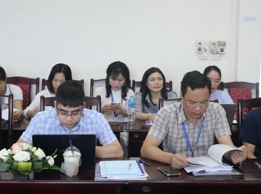 Các đại biểu dự hội thảo Các đại biểu dự hội thảo