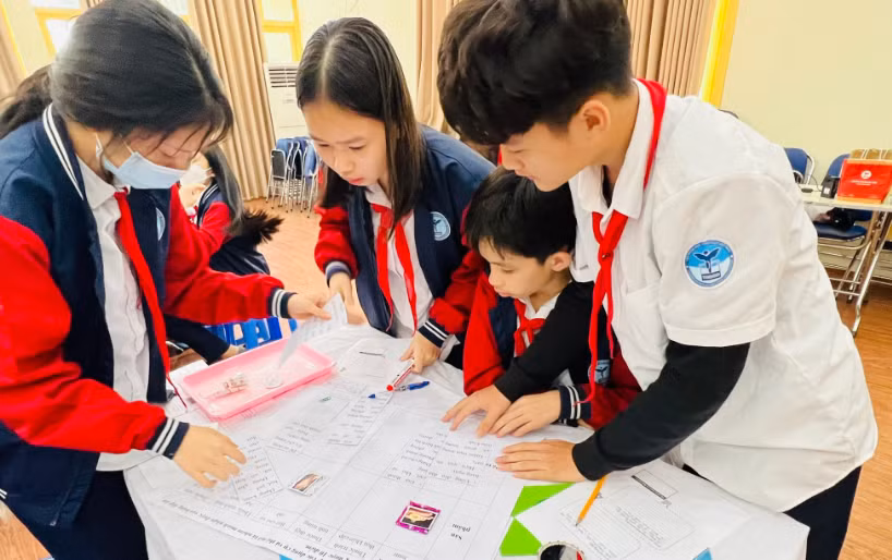 Học sinh tìm hiểu và trả lời câu hỏi của chuyên đề.