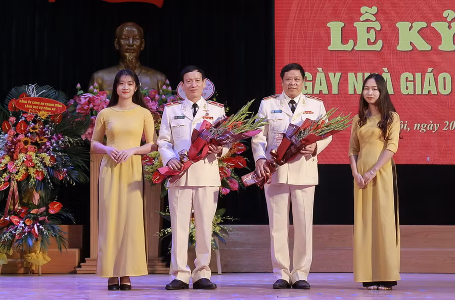 Vinh danh những thầy giáo công an nhân dân ảnh 6