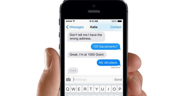 Apple bị tố theo dõi mọi người dùng iMessage