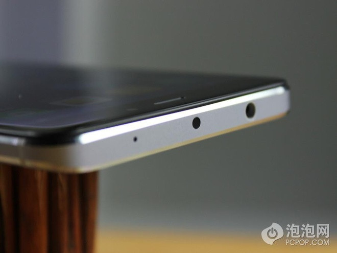 Xiaomi ra smartphone RAM 3GB giá rẻ