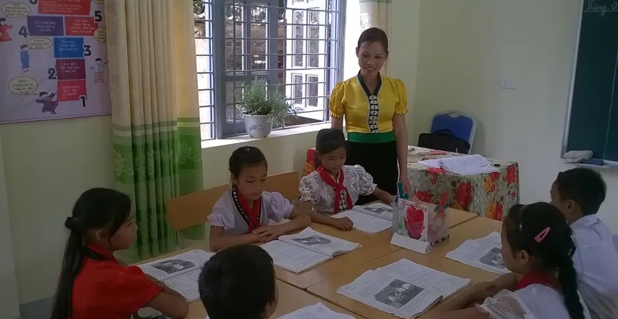 Một tiết học của cô trò Trường Tiểu học Võ Nguyên Giáp, huyện Điện Biên,