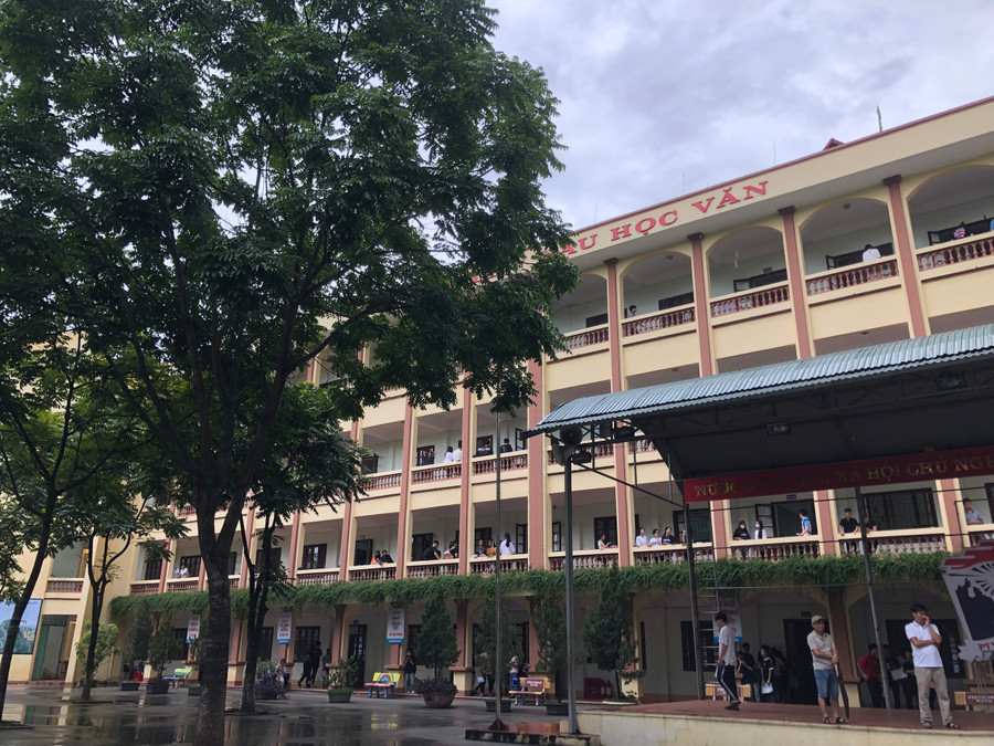 Hơn 1 triệu thí sinh làm thủ tục dự thi tốt nghiệp THPT năm 2024 ảnh 4 Hơn 1 triệu thí sinh làm thủ tục dự thi tốt nghiệp THPT năm 2024 ảnh 4