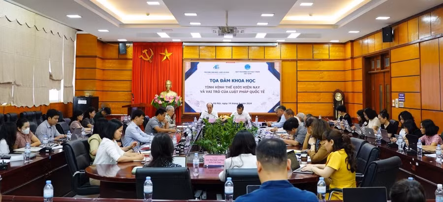 Quang cảnh hội nghị.