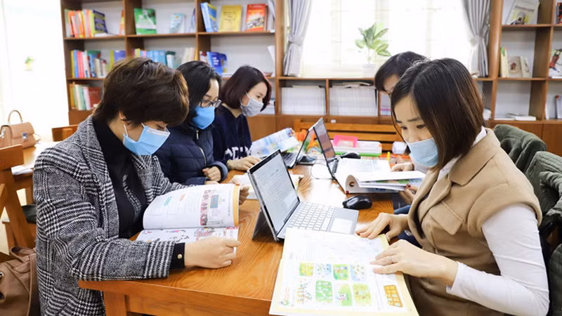 Hà Nội: Yêu cầu các trường học có kế hoạch hướng dẫn học sinh ôn tập tại nhà