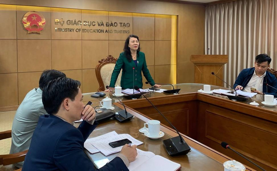 Thứ trưởng Nguyễn Thị Nghĩa phát biểu tại cuộc họp góp ý về thể lệ cuộc thi "Học sinh sinh viên với ý tưởng khởi nghiệp" năm 2019. Thứ trưởng Nguyễn Thị Nghĩa phát biểu tại cuộc họp góp ý về thể lệ cuộc thi "Học sinh sinh viên với ý tưởng khởi nghiệp" năm 2019.