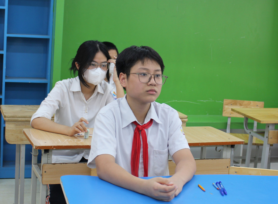Thí sinh sẵn sàng bước vào làm bài thi chiều 16/5. Thí sinh sẵn sàng bước vào làm bài thi chiều 16/5.