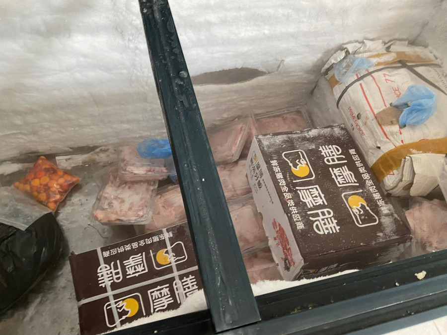 Một số thực phẩm không có hóa đơn chứng minh nguồn gốc xuất xứ.