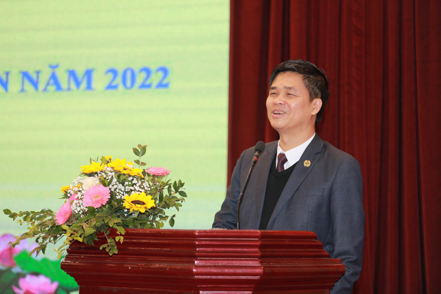 Báo cáo viên truyền đạt nội dung tập huấn. Báo cáo viên truyền đạt nội dung tập huấn.