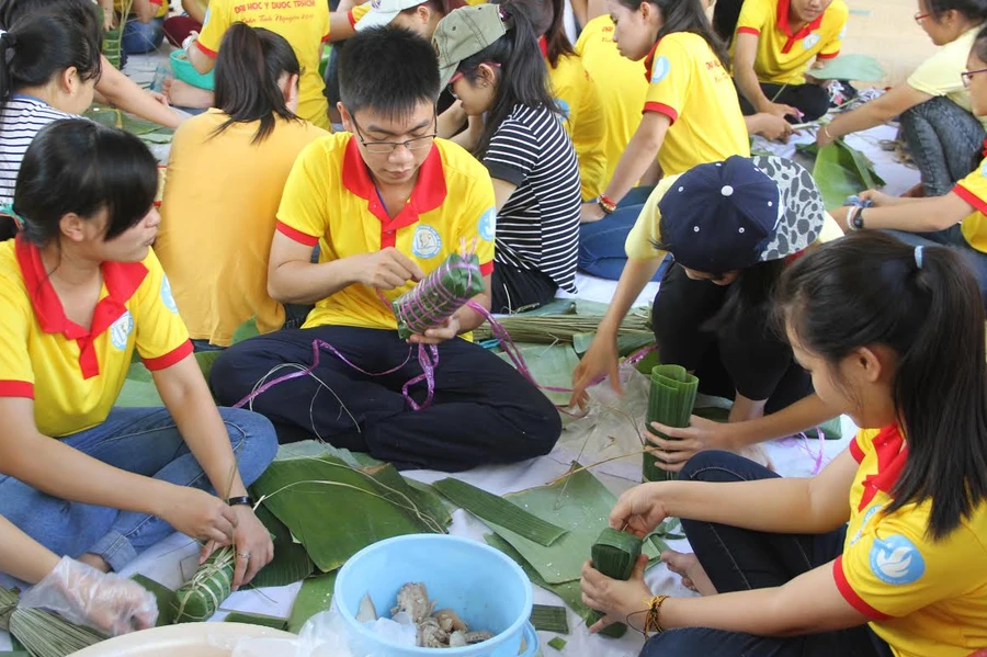 Những chiếc bánh Tét đầy ý nghĩa 