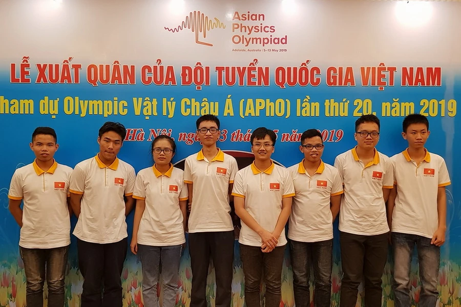 Cả 8 thí sinh Việt Nam thi Olympic Vật lý châu Á 2019 đoạt giải