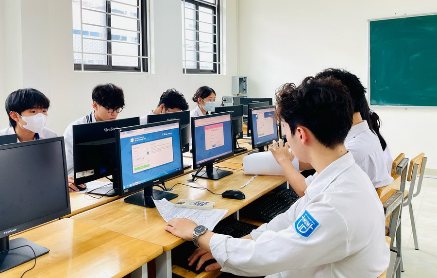Hệ thống quản lý thi của Bộ GD&ĐT chạy ổn định, an toàn. Hệ thống quản lý thi của Bộ GD&ĐT chạy ổn định, an toàn.
