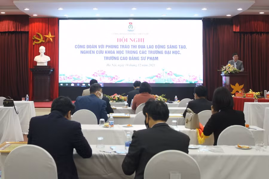 Quang cảnh hội nghị