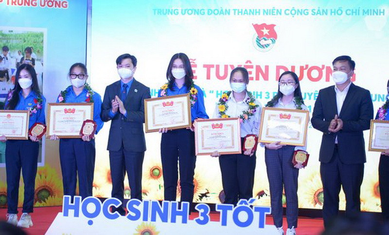 Tuyên dương 473 học sinh 3 tốt, học sinh sinh 3 rèn luyện toàn quốc