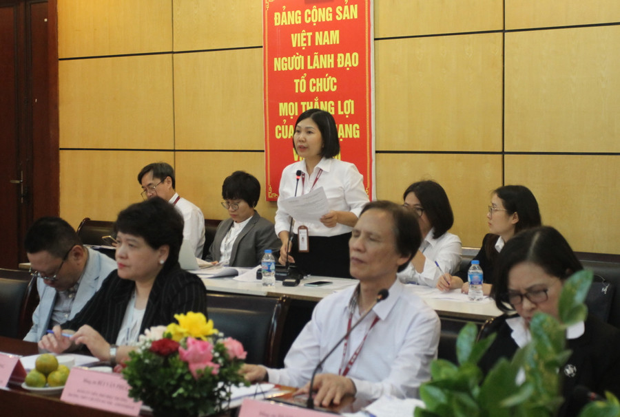 Giáo viên Trường THPT chuyên Hà Nội - Amsterdam chia sẻ về quá trình thực thực hiện Chương trình, sách giáo khoa mới.