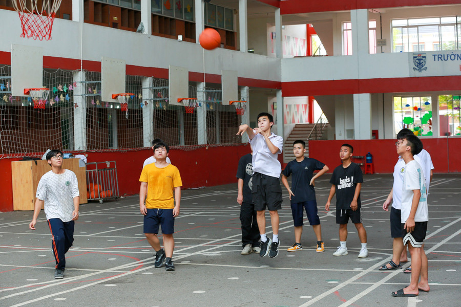 Tiết học thể dục của học sinh KBIS.