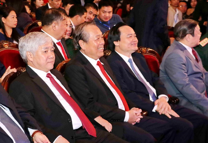 Các đại biểu tham dự buổi lễ Các đại biểu tham dự buổi lễ