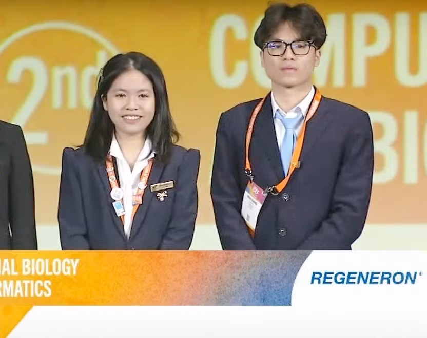 Mai Anh cùng bạn Nguyễn Đình Giang đã đạt giải Ba với Dự án “Tác dụng dược lý trên thần kinh trung ương của tinh dầu quả và lá màng tang dựa trên mạng dược lý” tại cuộc thi Khoa học kỹ thuật quốc tế 2023.