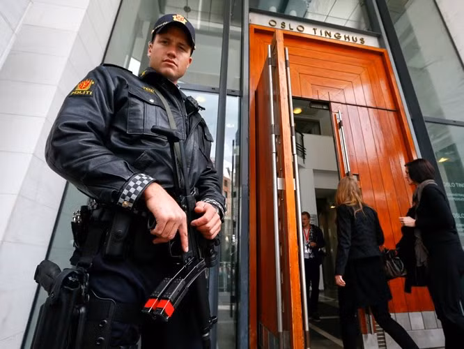 12 điều thường làm khi đi du lịch có thể gây nguy hiểm cho bạn - ảnh 12