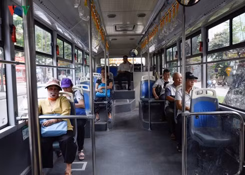 buyt nhanh brt ha noi thanh tra ra day ray sai pham hinh 3