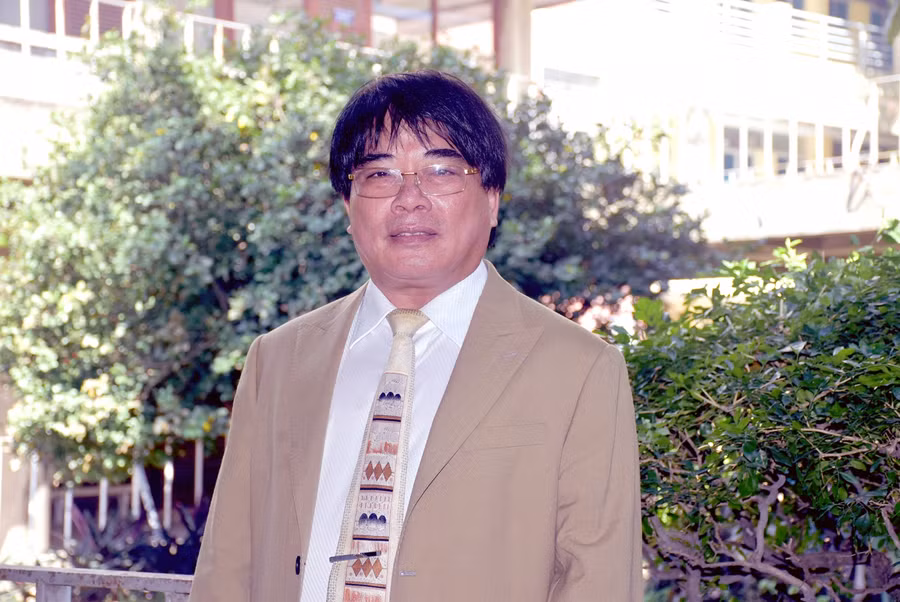 PGS.TS Đỗ Văn Dũng: "Các em nên tranh thủ điều chỉnh nguyện vọng theo hướng: Trường khó, ngành khó đặt NV ưu tiên 1,2,3, các NV tiếp theo đăng ký các ngành hoặc trường dễ hơn. khoảng 15 NV là vừa”