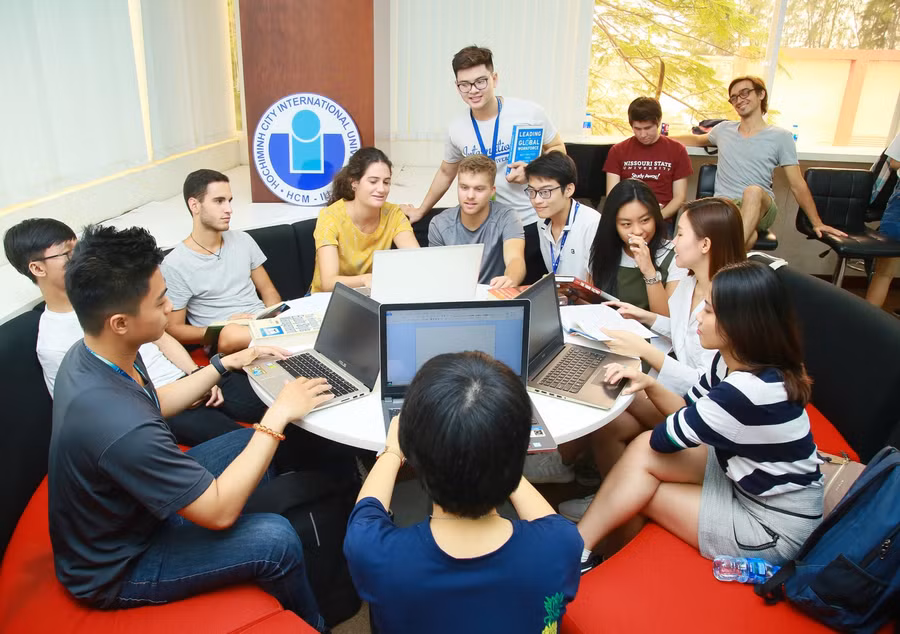 Sinh viên nước ngoài học tập tại IU. Ảnh tư liệu.