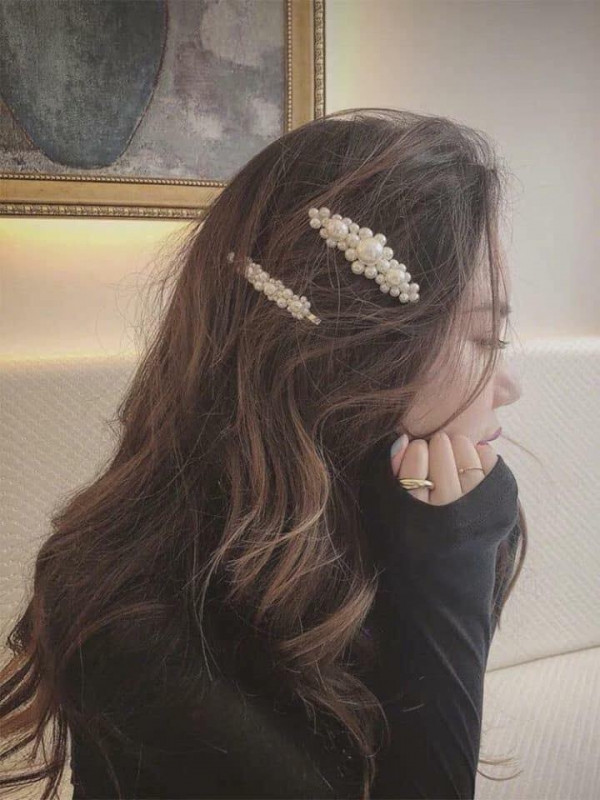 Chỉ mất 1 phút để làm điều này cho mái tóc, bạn sẽ trẻ ra đến 10 tuổi trong tích tắc - Ảnh 2 Chỉ mất 1 phút để làm điều này cho mái tóc, bạn sẽ trẻ ra đến 10 tuổi trong tích tắc - Ảnh 2