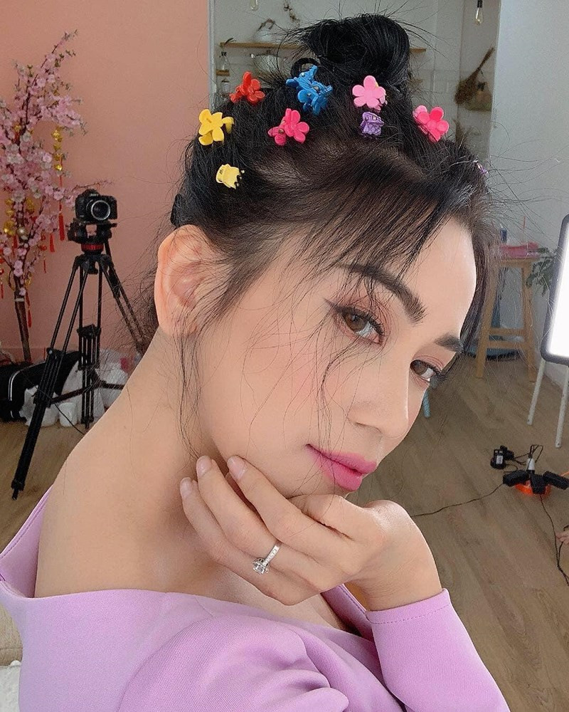 Chỉ mất 1 phút để làm điều này cho mái tóc, bạn sẽ trẻ ra đến 10 tuổi trong tích tắc - Ảnh 13 Chỉ mất 1 phút để làm điều này cho mái tóc, bạn sẽ trẻ ra đến 10 tuổi trong tích tắc - Ảnh 13