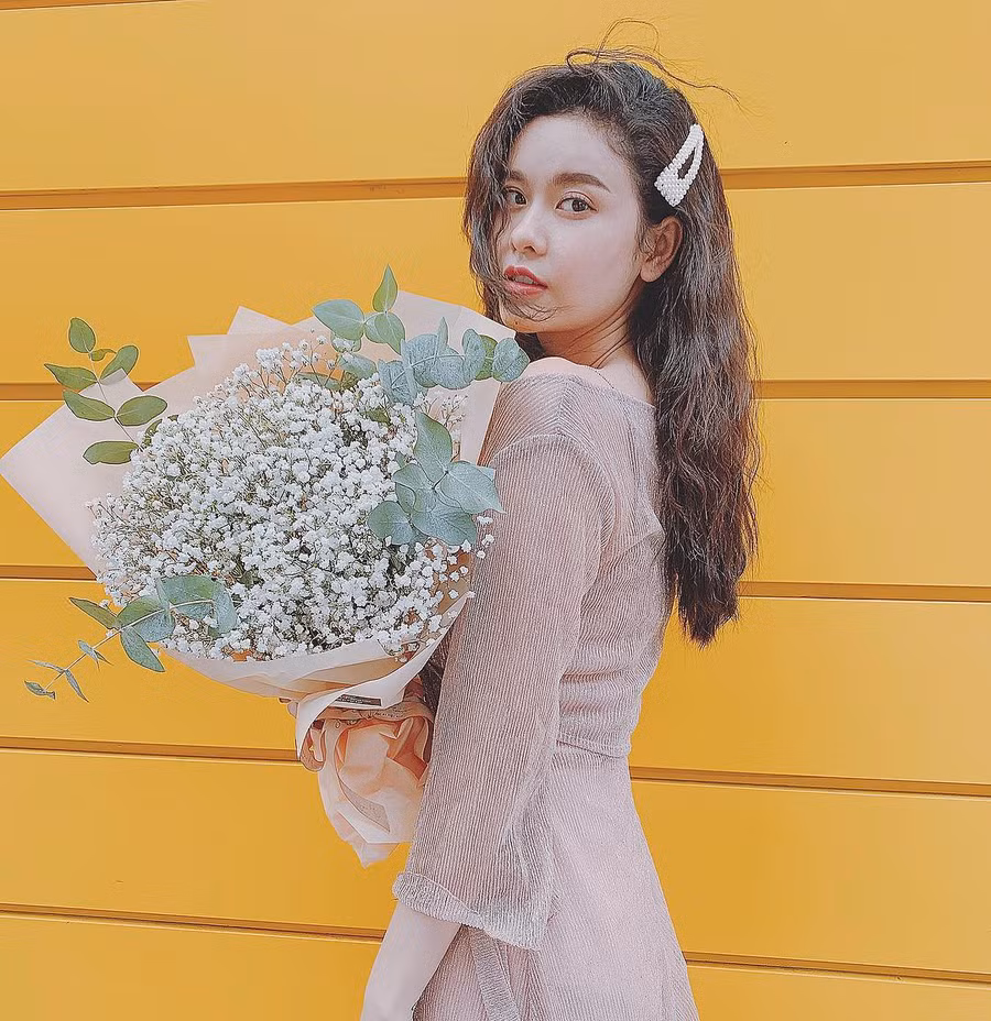 Chỉ mất 1 phút để làm điều này cho mái tóc, bạn sẽ trẻ ra đến 10 tuổi trong tích tắc - Ảnh 5