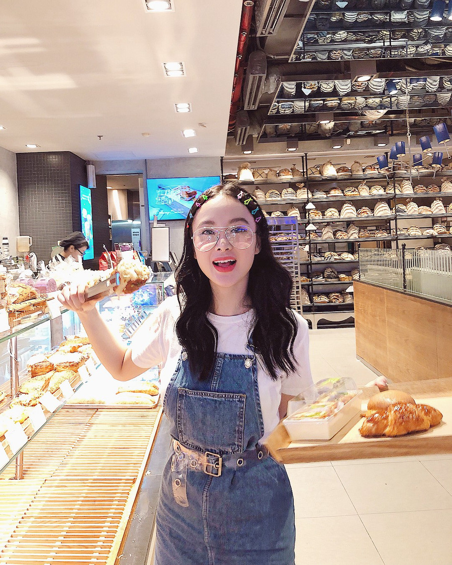 Chỉ mất 1 phút để làm điều này cho mái tóc, bạn sẽ trẻ ra đến 10 tuổi trong tích tắc - Ảnh 9 Chỉ mất 1 phút để làm điều này cho mái tóc, bạn sẽ trẻ ra đến 10 tuổi trong tích tắc - Ảnh 9