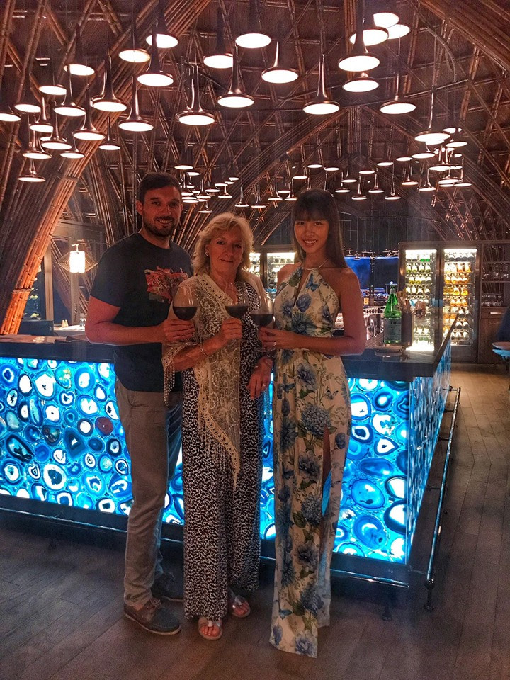 Học Hà Anh cách lấy lòng mẹ chồng cực khéo, được khen nức nở là "vợ hiền, dâu thảo" ảnh 1