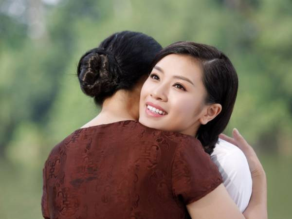 Lời mẹ dặn con gái trước khi về nhà chồng: Yêu chồng nhưng đừng xem chồng là tất cả - Ảnh 3