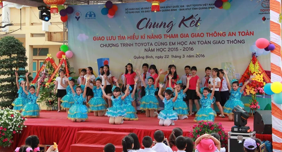 Học sinh Quảng Bình giao lưu kỹ năng tham gia giao thông an toàn