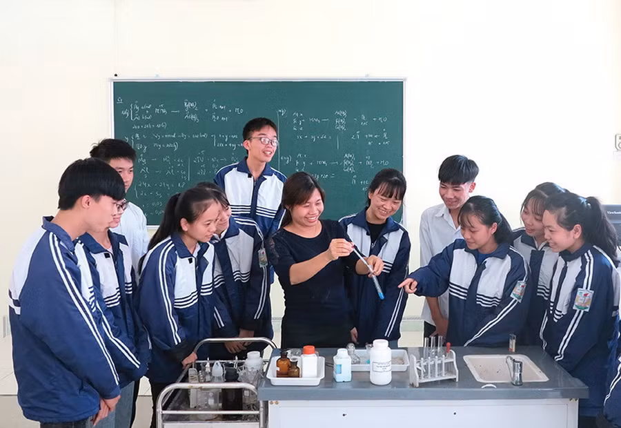 Phong trào “Dạy tốt - Học tốt” với trọng tâm là thi đua “Đổi mới, sáng tạo trong dạy và học”