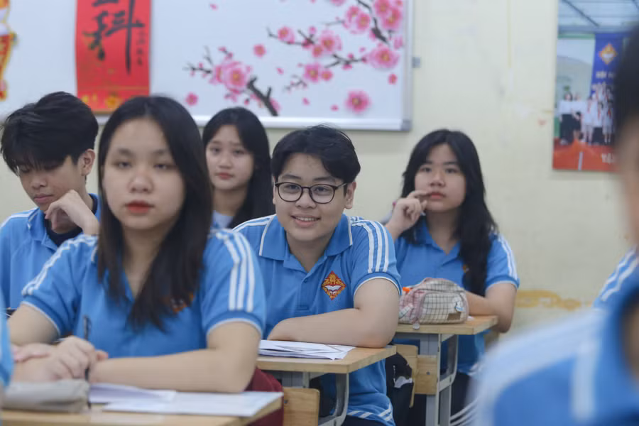 Học sinh trường THCS Thăng Long trong giờ Văn của cô Đặng Thị Ngọc Hà.