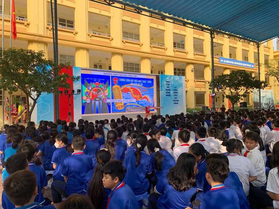 Hoạt động học tập giáo dục địa phương của học sinh trường THCS Nguyễn Công Trứ.