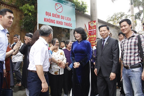 Phó chủ tịch nước Đặng Thị Ngọc Thịnh gặp gỡ, thăm hỏi, chúc tết bà con nhân dân địa phương...