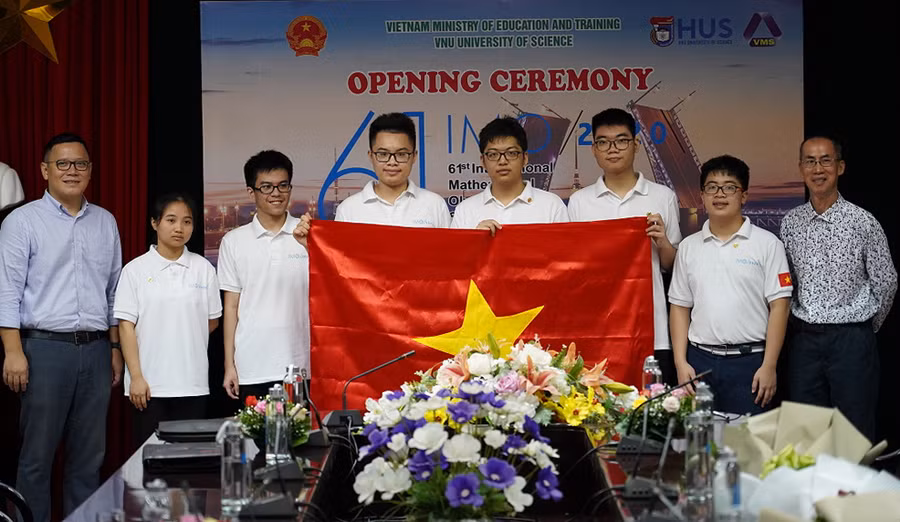 Đội tuyển Việt Nam tham dự IMO 2020.