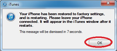 Hướng dẫn “restore” iPhone 6 và iPhone 6 Plus: Sau khi hoàn thành iTunes sẽ có cửa sổ thông báo cho bạn biết cài đặt đã thành công và chiếc iPhone 6 hoặc 6 Plus của bạn sẽ khởi động lại. Hãy ấn nút OK (khoanh đỏ). A6-cach-restore-iPhone-6-cach-restore-iPhone-6-Plus.jpg