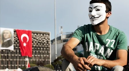 Nhóm hacker Anonymous tuyên chiến với Thổ Nhĩ Kỳ