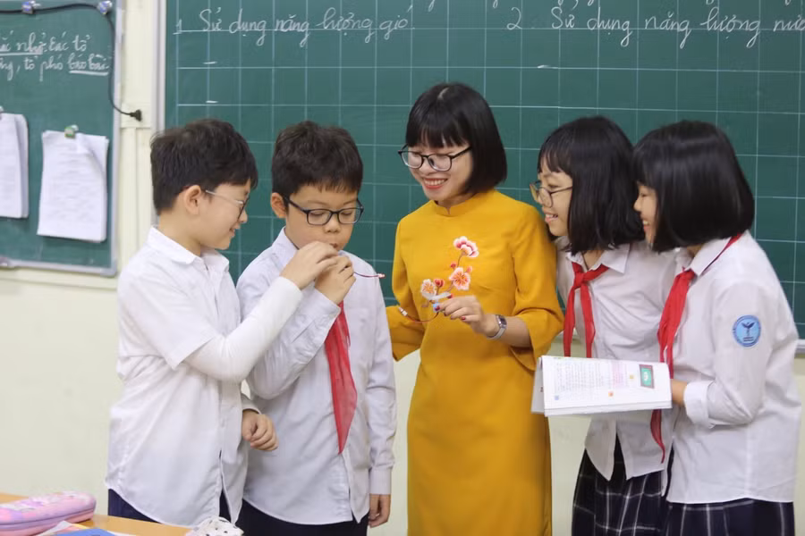 Công đoàn Giáo dục Việt Nam đã tổ chức nhiều phong trào thi đua, cuộc vận động lớn mang tính ngành nghề sâu sắc. Ảnh minh họa