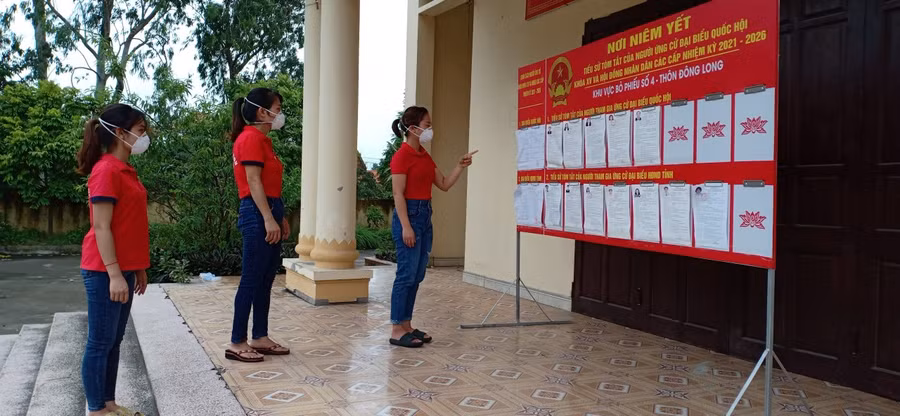 Cư tri Bắc Giang quan tâm đến các ứng cử đại biểu.