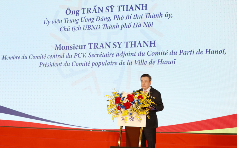 Chủ tịch UBND TP Hà Nội Trần Sỹ Thanh phát biểu. Chủ tịch UBND TP Hà Nội Trần Sỹ Thanh phát biểu.