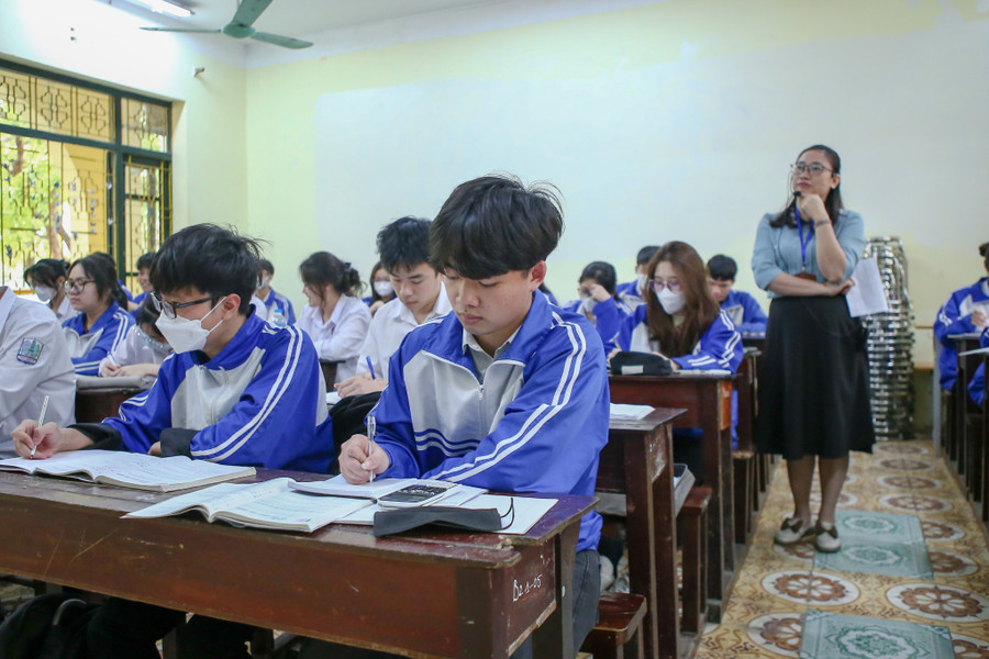 Học sinh trường THPT Thuận Thành số 1 trong giờ học.