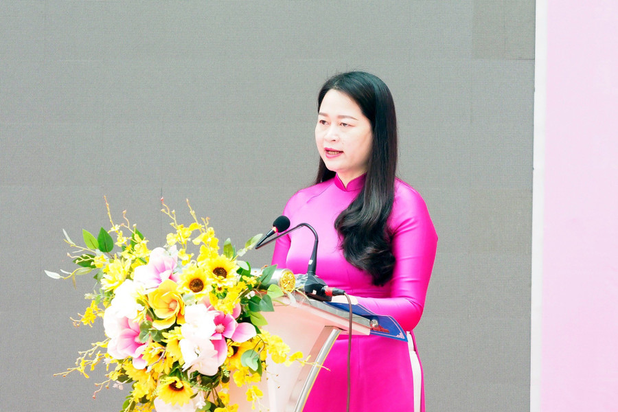 Phó Chủ tịch UBND quận Ba Đình - Phạm Thị Diễm phát biểu tại lễ phát động. Phó Chủ tịch UBND quận Ba Đình - Phạm Thị Diễm phát biểu tại lễ phát động.