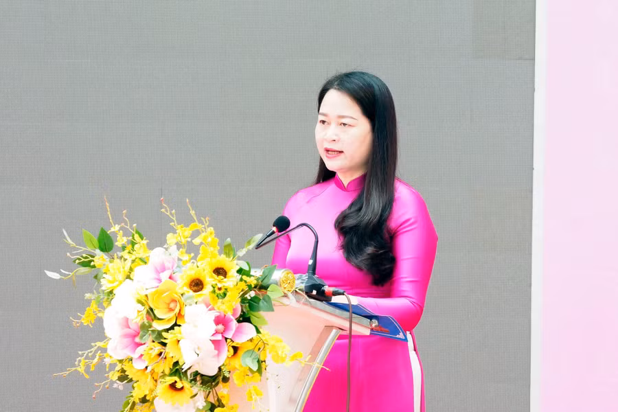 Phó Chủ tịch UBND quận Ba Đình - Phạm Thị Diễm phát biểu tại lễ phát động.