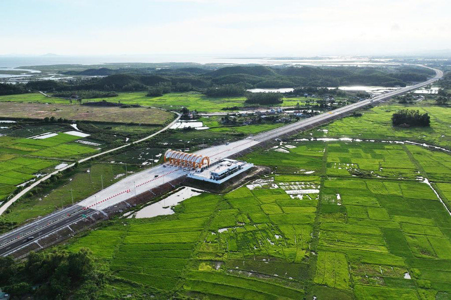 Cao tốc Tiên Yên - Móng Cái.