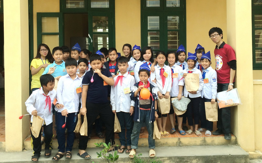 Các học sinh trường tiểu học An Viên (Tiên Lữ- Hưng Yên) tại hội trại Các học sinh trường tiểu học An Viên (Tiên Lữ- Hưng Yên) tại hội trại